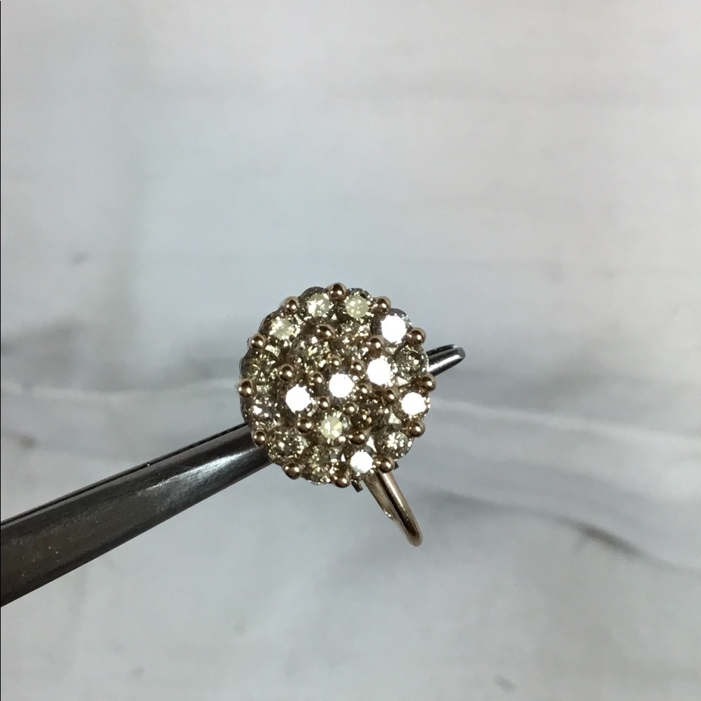 Woman’s earrings